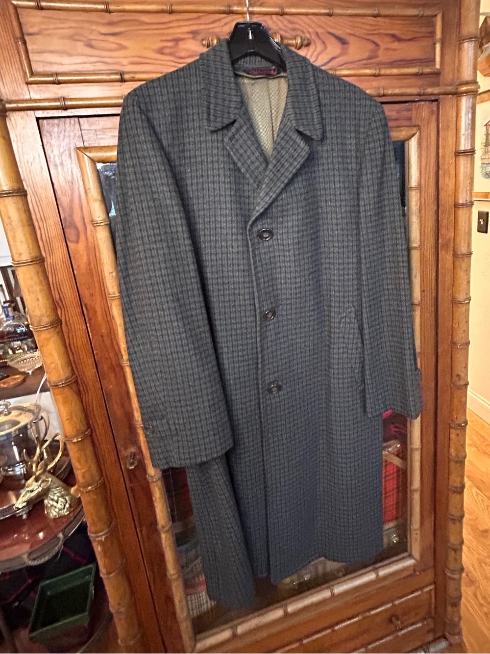 Vintage Men's Classic Long Wool Overcoat - Gray Houndstooth